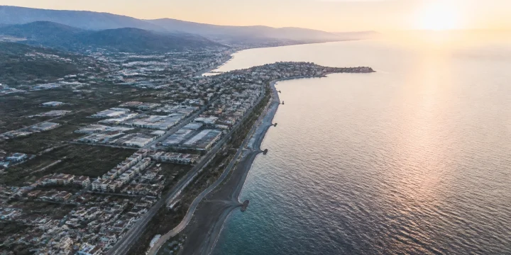Almuñécar y Motril reciben casi 7 millones en incentivos: la inversión empresarial que activa la Costa Tropical