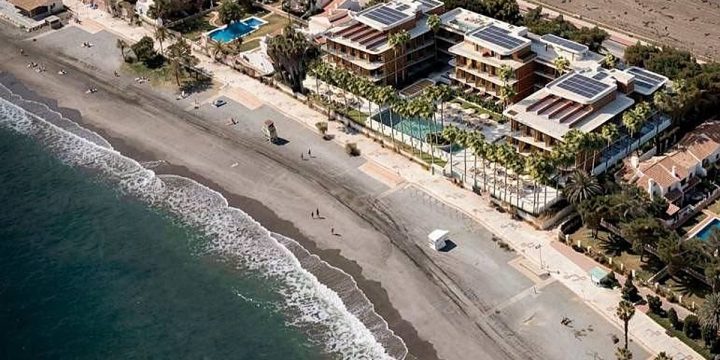 Un hotel de cuatro estrellas y 148 habitaciones proyecta transformar Caleta de Vélez